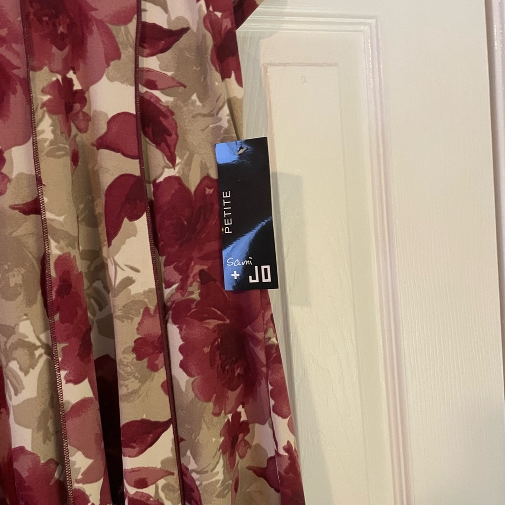 Sami & Jo Burgundy and Cream Floral Curtains